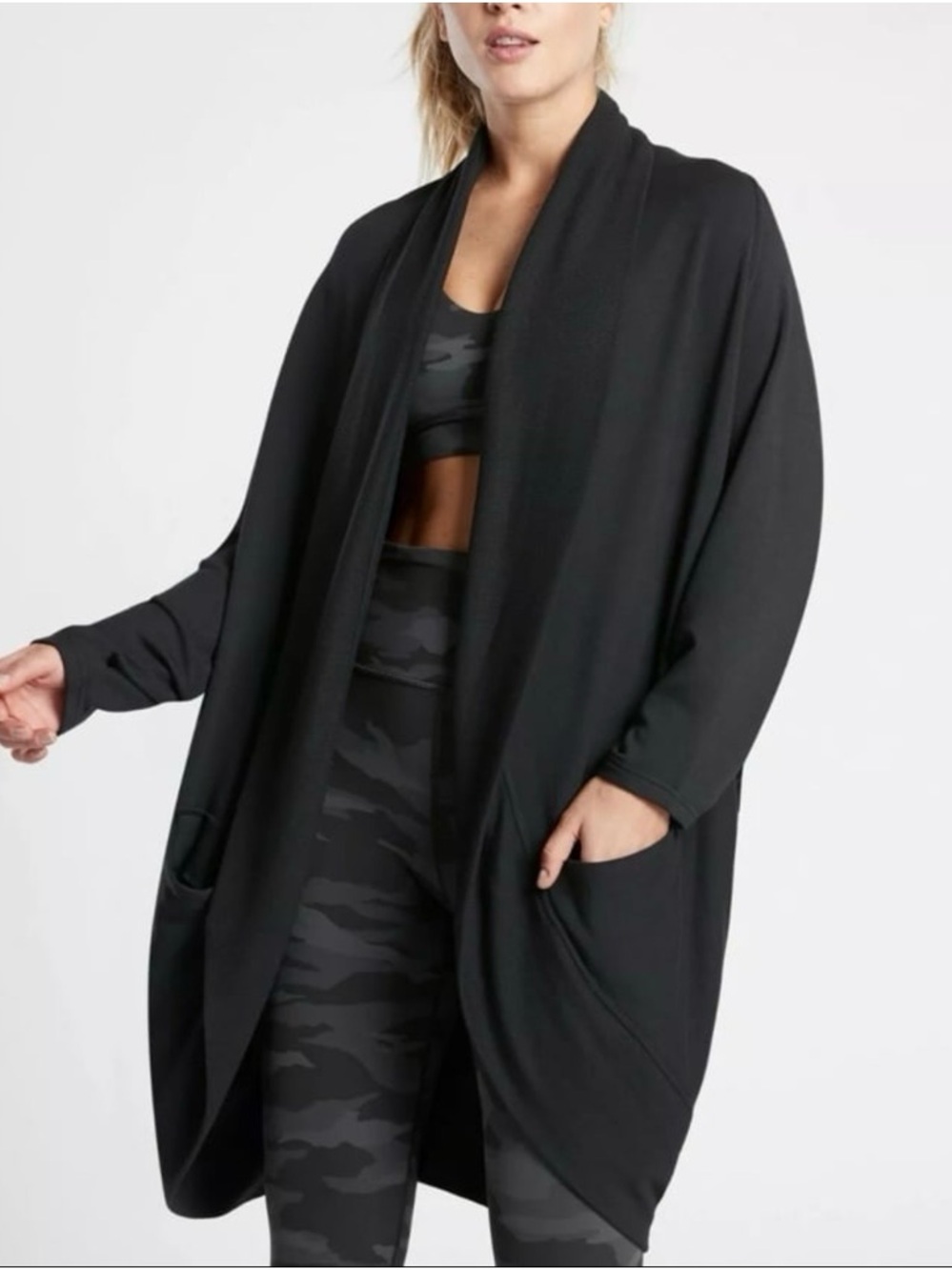 Athleta Ethereal Cocoon Wrap Size XXS/XS Black NWT